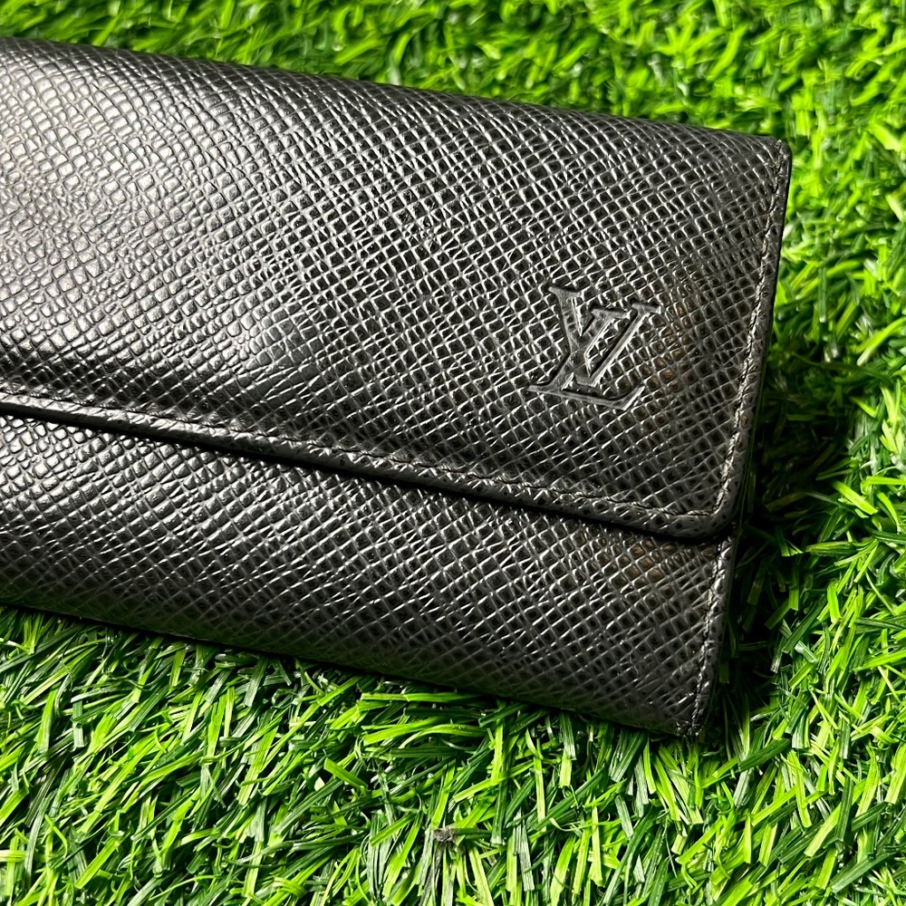 Vintage 2000s Louis Vuitton Tiara Noir Leather 6 Key Case Wallet - Picture 2 of 9